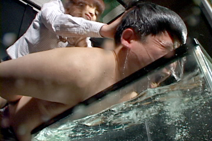 冷酷!!女窒息拷問官 1 サンプル画像01