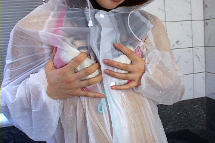 【1000pts!】素人限定レインコートプレイ1　サンプル画像06