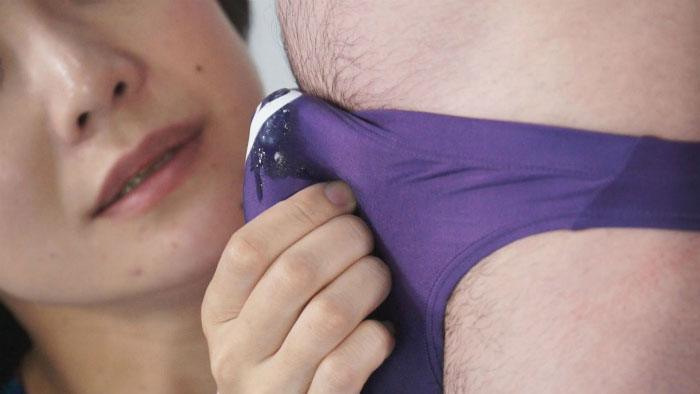 熟女ハイドロ競パンしごき9 サンプル画像01