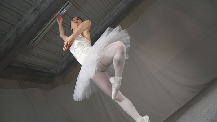 【本日限定価格】リアルバレリーナ クラシックバレエ歴13年 遠峯あやか　サンプル画像05