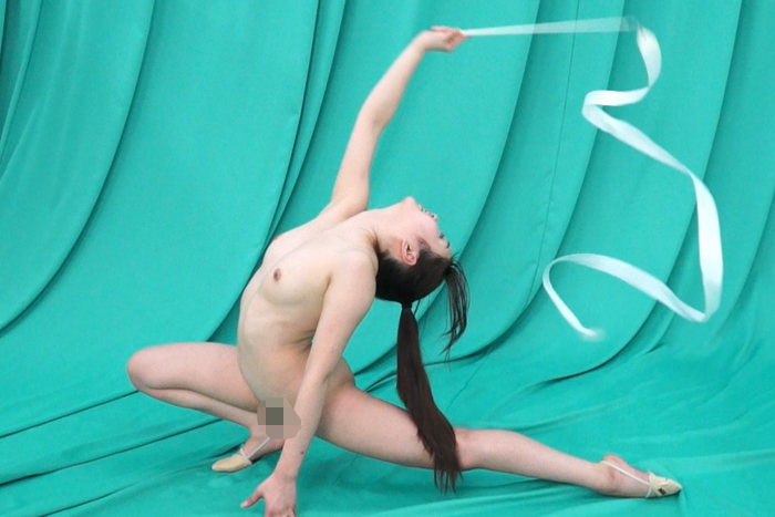 【値下げ商品】新体操選手の軟体レズビアン1　サンプル画像09