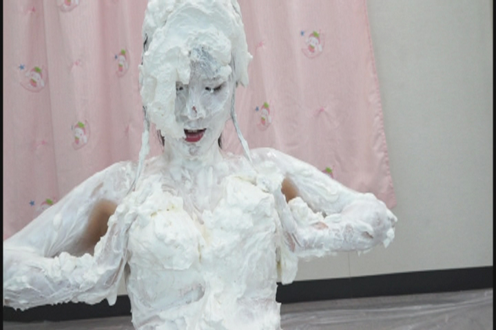 パイ投げ&クリームまみれでエッチ 7　サンプル画像05