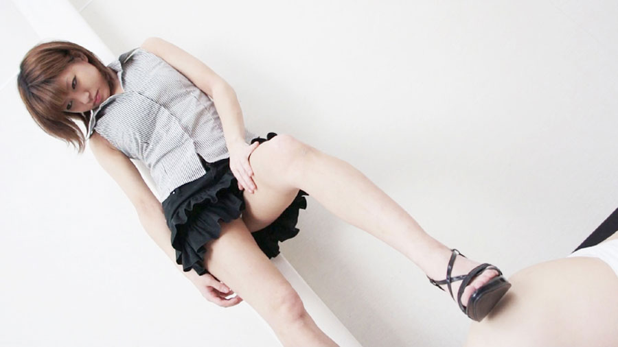 ピンヒールで踏みつける女 4　サンプル画像09