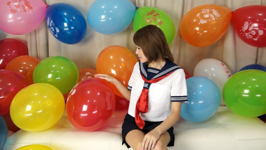 れいなのお尻風船割り七変化　サンプル画像05