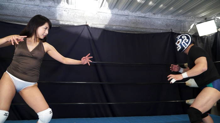 GODDESS～女神 “かなり”人気のAV女優 椿かなりが煩悩寺に挑戦!　サンプル画像02