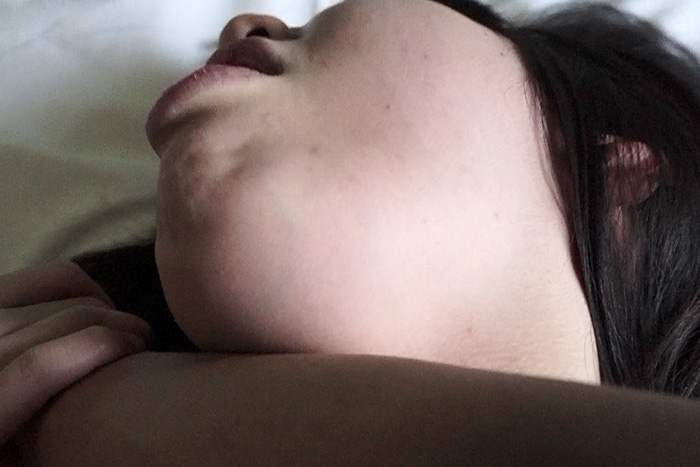 ホテルの部屋で女の子にプロレス技をかけてみた 6　サンプル画像04