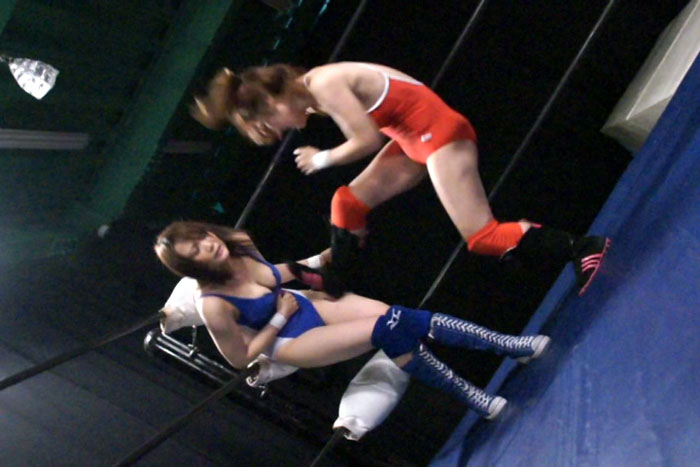 【新特別価格】ミスマッチプロレス Vol.1 高身長美女VS低身長美女 サンプル画像02