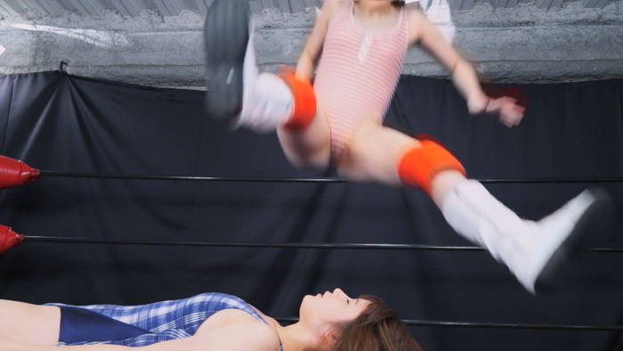 【超得】【HD】2016年8月27日&28日 バトル本店店舗イベント開催記念スペシャルマッチ 小泉まりvsなつめ愛莉 サンプル画像04