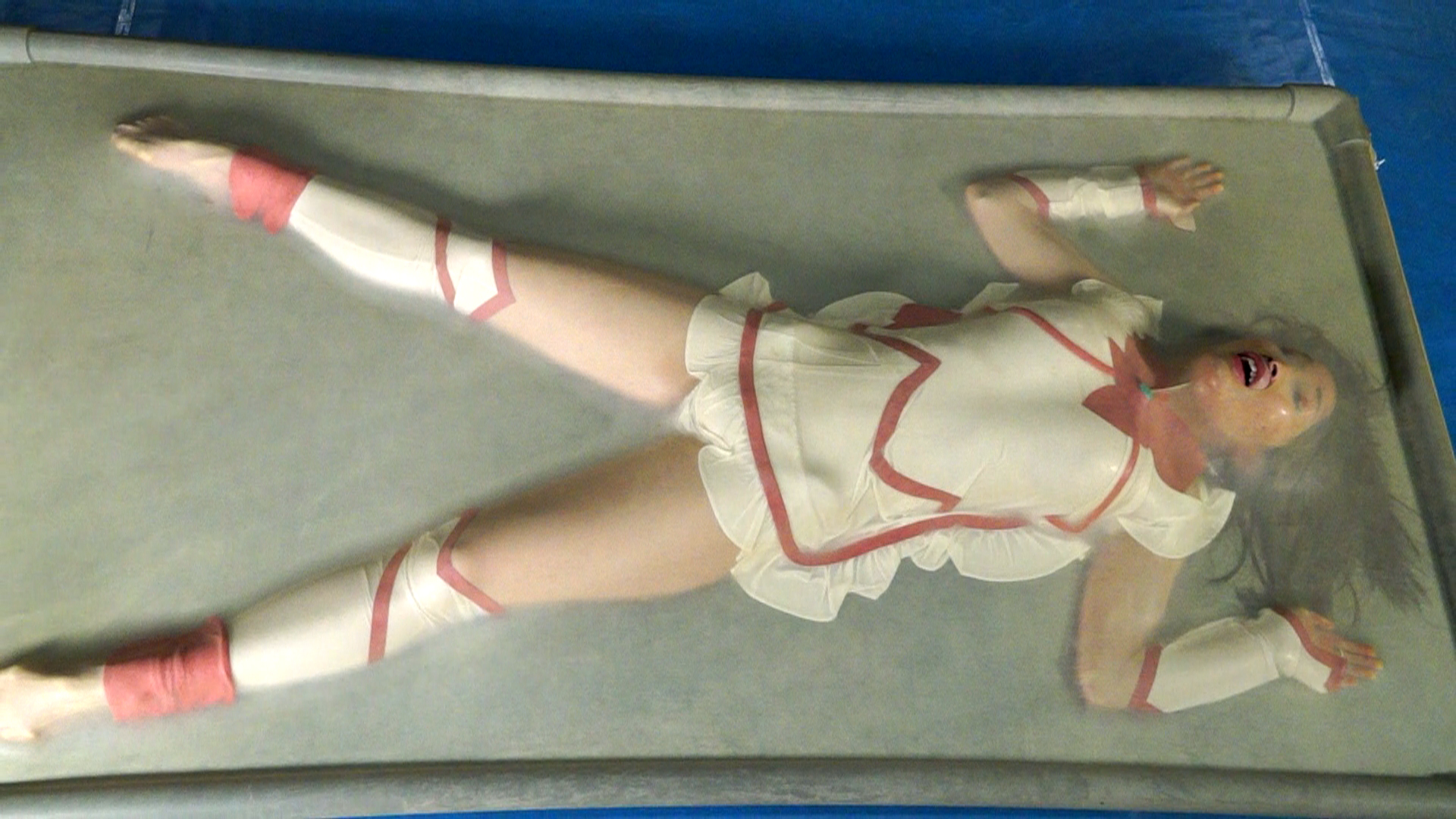 バキュームベッド女窒息調教4　サンプル画像01