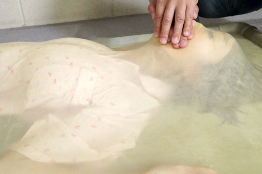 バキュームベッド女窒息調教6　サンプル画像09