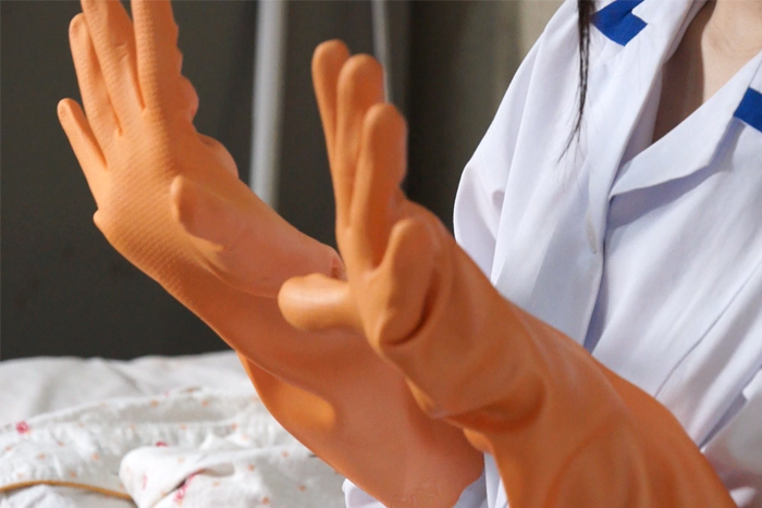 【新特別価格】家政婦蜜 炊事用ゴム手袋 情事6　サンプル画像03