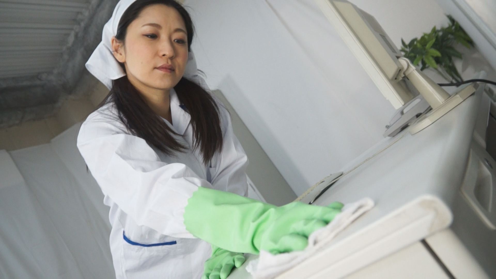 炊事用ゴム手袋のおばさん れい/43歳 サンプル画像04