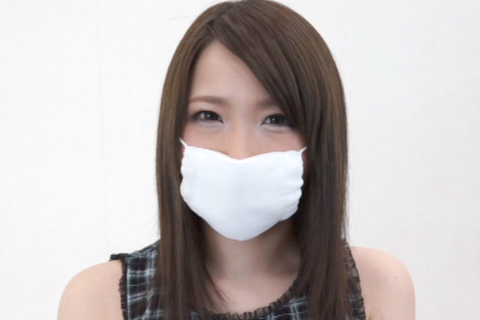 【1000pts!】顔出しNGの素人女性にマスクをつけてもらい…2　サンプル画像01