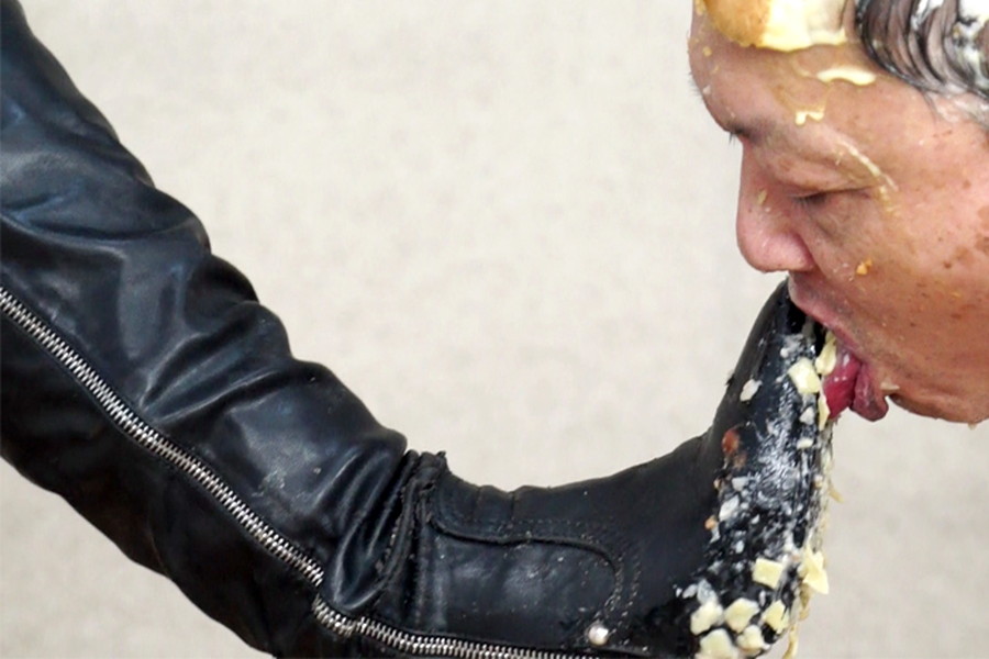 土足女の男踏みフードクラッシュ5　サンプル画像09