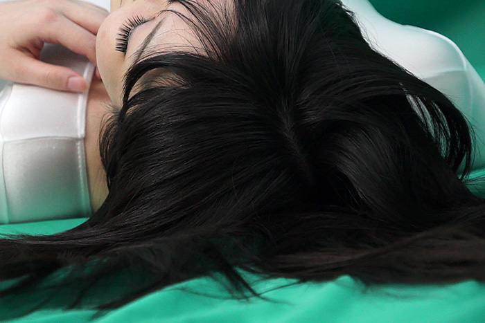 黒髪少女谷川くるみ 恋するロングヘアー　サンプル画像02