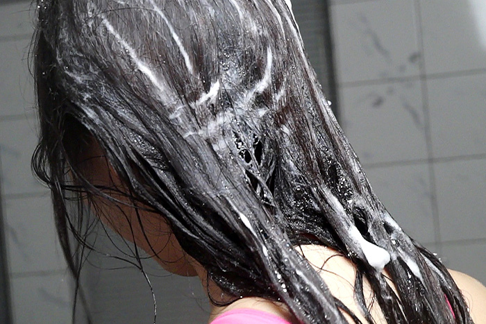 黒髪少女谷川くるみ 恋するロングヘアー　サンプル画像12