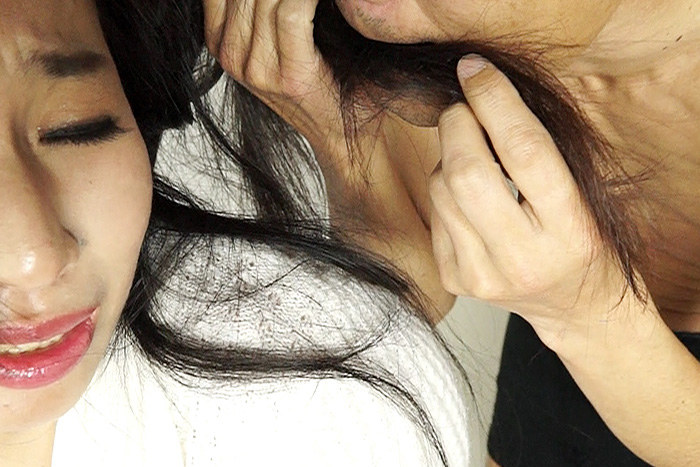 毛髪悪戯団ヘアベアーズのロングヘアー悪戯 11　サンプル画像09