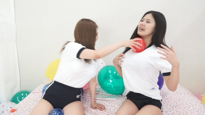 ブニュ～ン!!　女の子2人で風船つぶしっこ 2　サンプル画像08