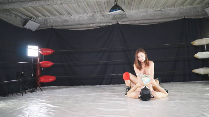 ミックスプロレス　　エロキャットファイト　鶴田かな 騎乗位 巨乳