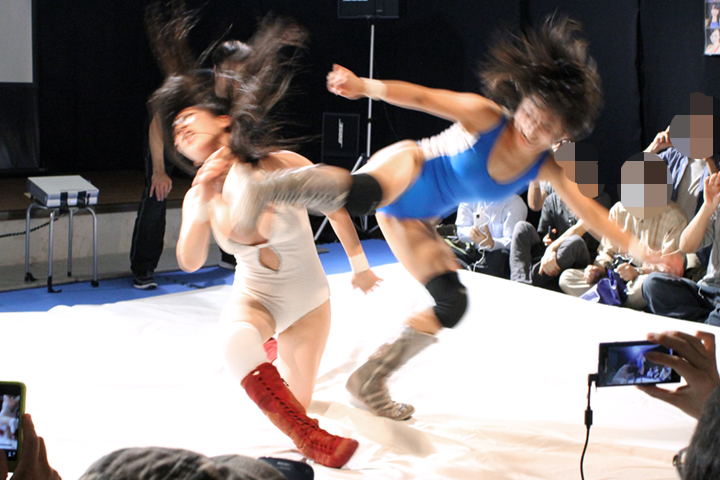 ファイティングガールズ in 大阪 2013.10.12【全編】 【全編】 キャットファイト ファイティングガールズ 国見奈々 雨宮留菜