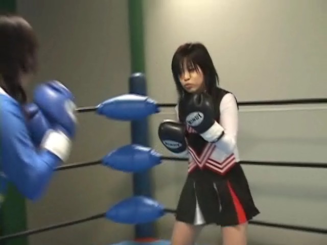 女子ボクシング チアガール 緒川茜vsみさと舞
