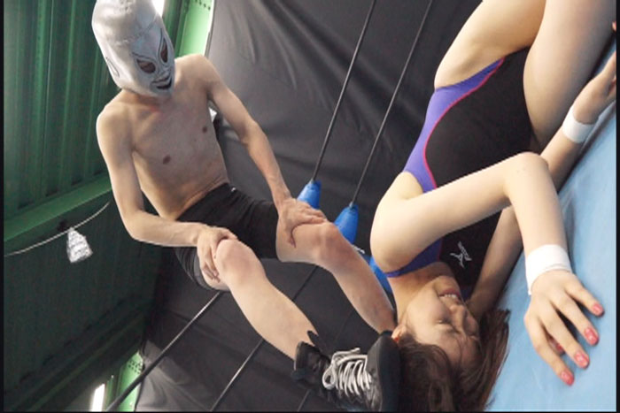 新特別価格 ハイパー女子レスラー屈辱敗北 Volume 1 フェチ動画ダウンロードはabv