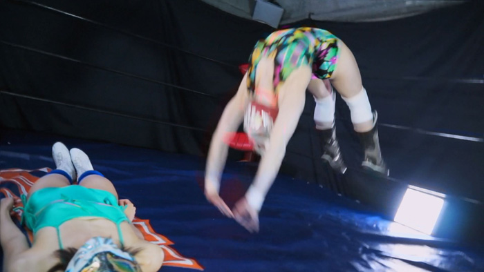 女子プロレス　キャットファイト　空中殺法　武井ゆうり 鈴屋いちご