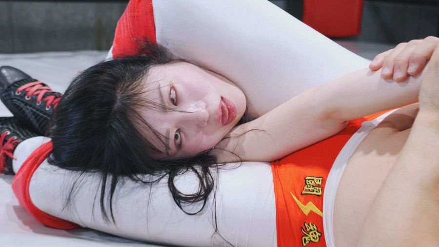 ミックスプロレス　目黒ひな実