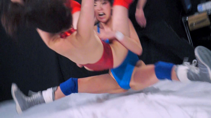 プロレレス技　キャットファイト　春川せせら なつめ愛莉  関節技