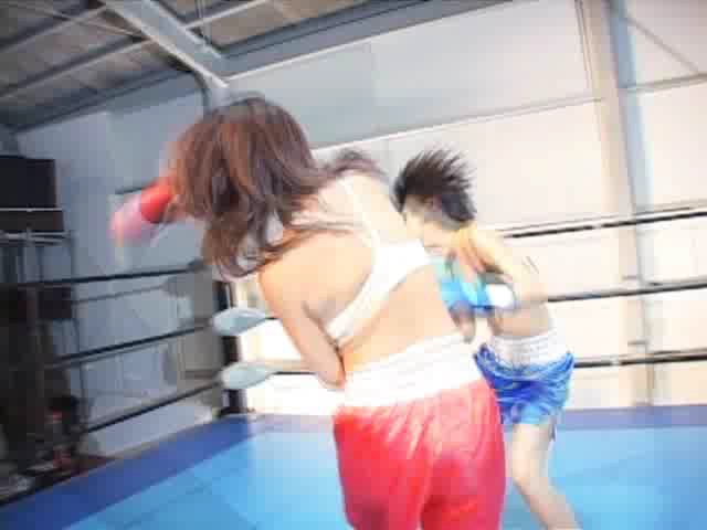 女子ボクシング 沢井真帆 関 彩菜 女子ボクサー 強烈なバンチ