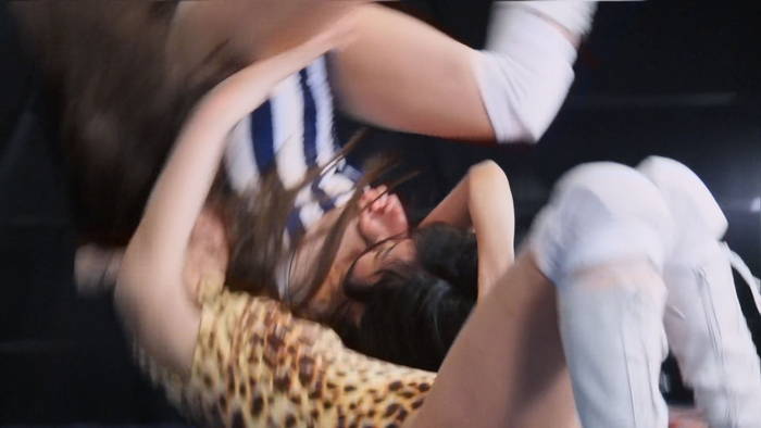 2016年8月27日&28日 バトル本店店舗イベント開催記念スペシャルマッチ YUE 仁美まどか 女子プロレス グラビアアイドル YUE 仁美まどか セクシー